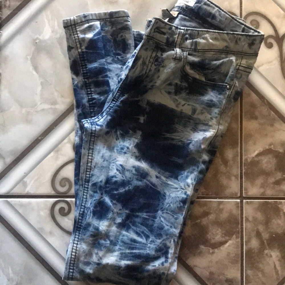 Super cute comfy skinny jeans